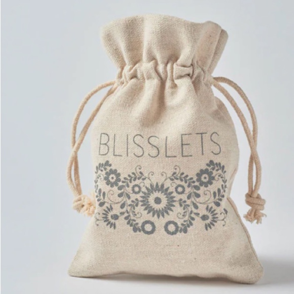 BLISSLETS Joy Duo Nausea & Anxiety
Relief Bracelets - Picture 3 of 8